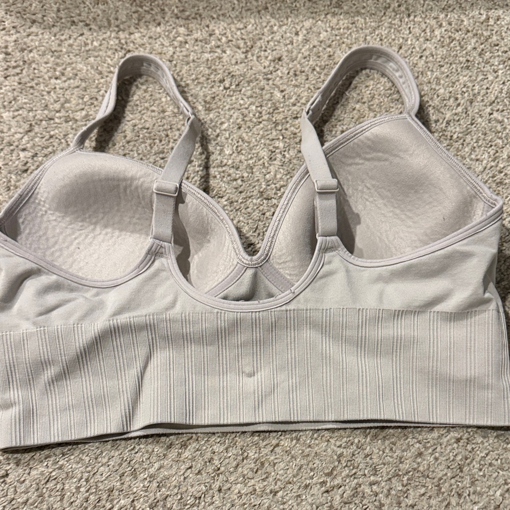 Athleta Sports Bra - Picture 3 of 3